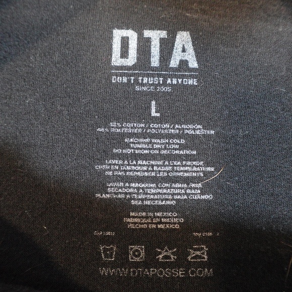 DTA “In Nothing We Trust” Graphic T-Shirt Black Size L - Picture 3 of 4
